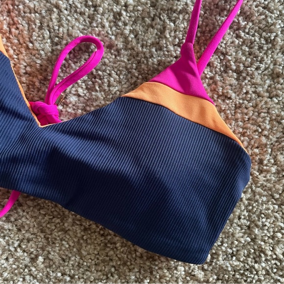 Maaji Vintage Grape Rocks Reversible Bikini Top Women’s M Swimwear Summer Beach - Picture 5 of 13